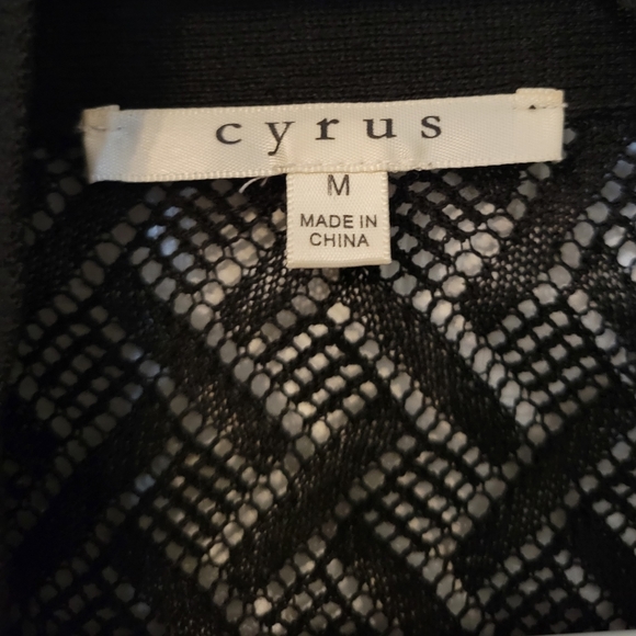 Knit Open Cardigan With Short Sleeves - Picture 4 of 4